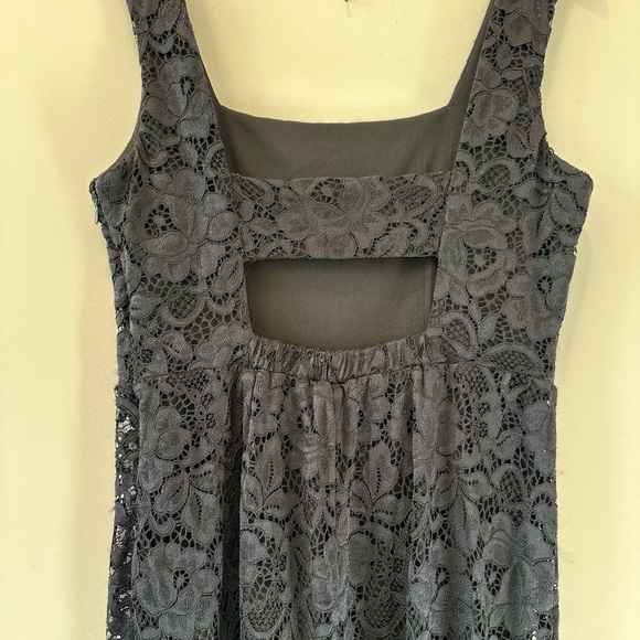 NWT Sam Edelman LACE Sleeveless Midi Dress
BLACK, Size 6 - Picture 12 of 14